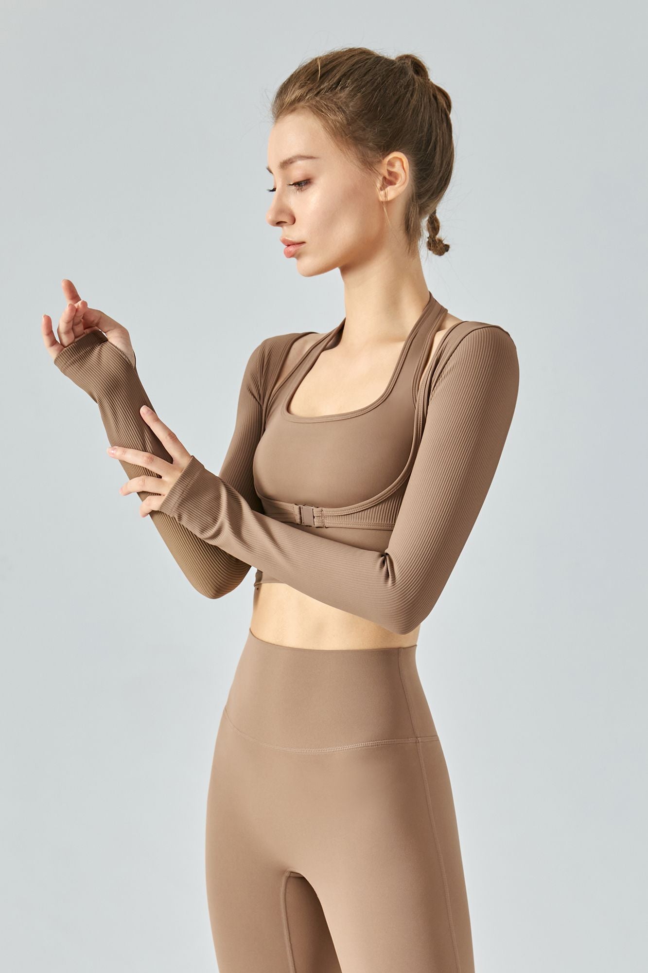 Women's Ribbed Long Sleeve Halterneck Crop Top with Built-In Bra – Zioccie