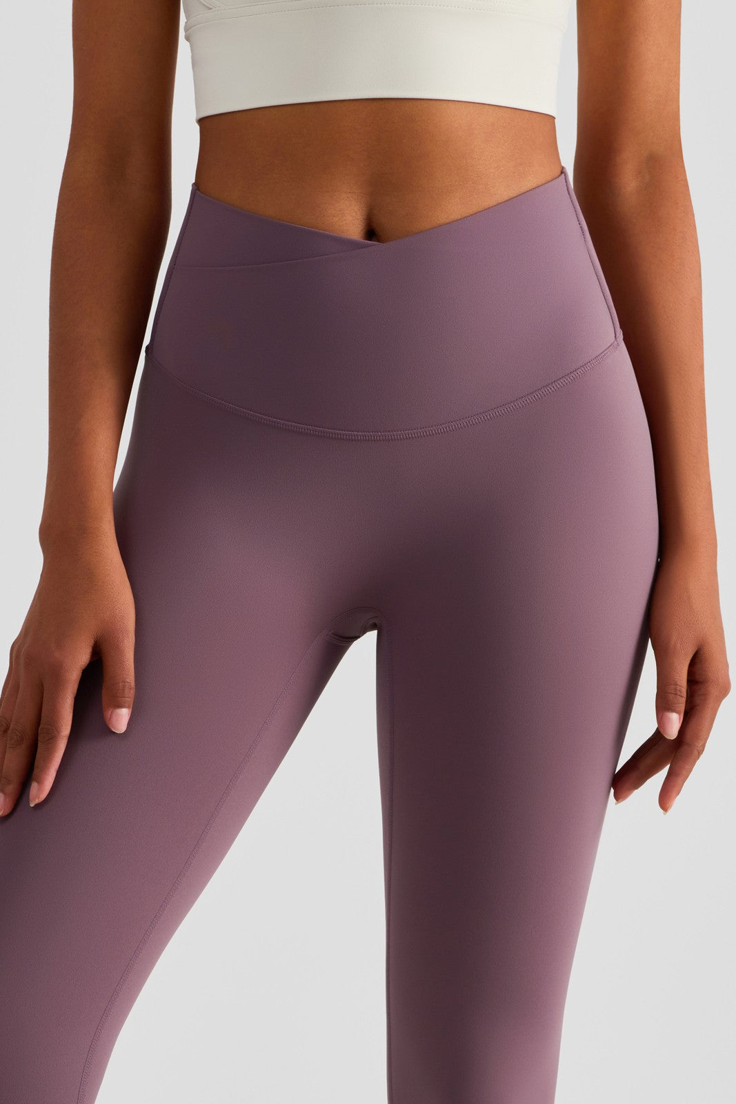 Try our new CLS-Flex Leggings. No front seam: To prevent unwanted ten